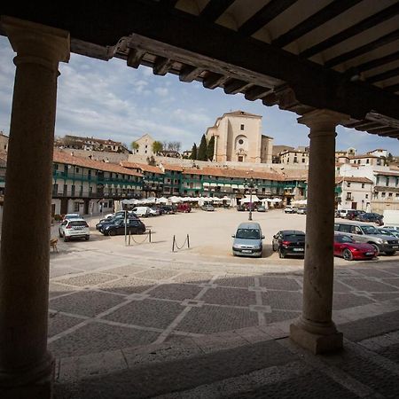 La Casa De Los Soportales Chinchón Eksteriør billede
